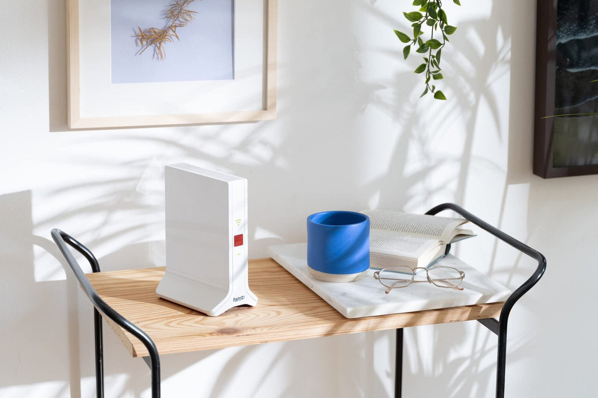 FRITZ!Repeater 3000 AX Triband Wi-Fi 6 WLAN Mesh Repeater 4.200 MBit/s, 2x Gigabit-LAN